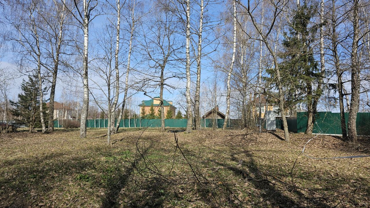 Земли сельхозназначения Московская область, городской округ Истра, коттеджный посёлок Лесная Рапсодия, Центральная улица