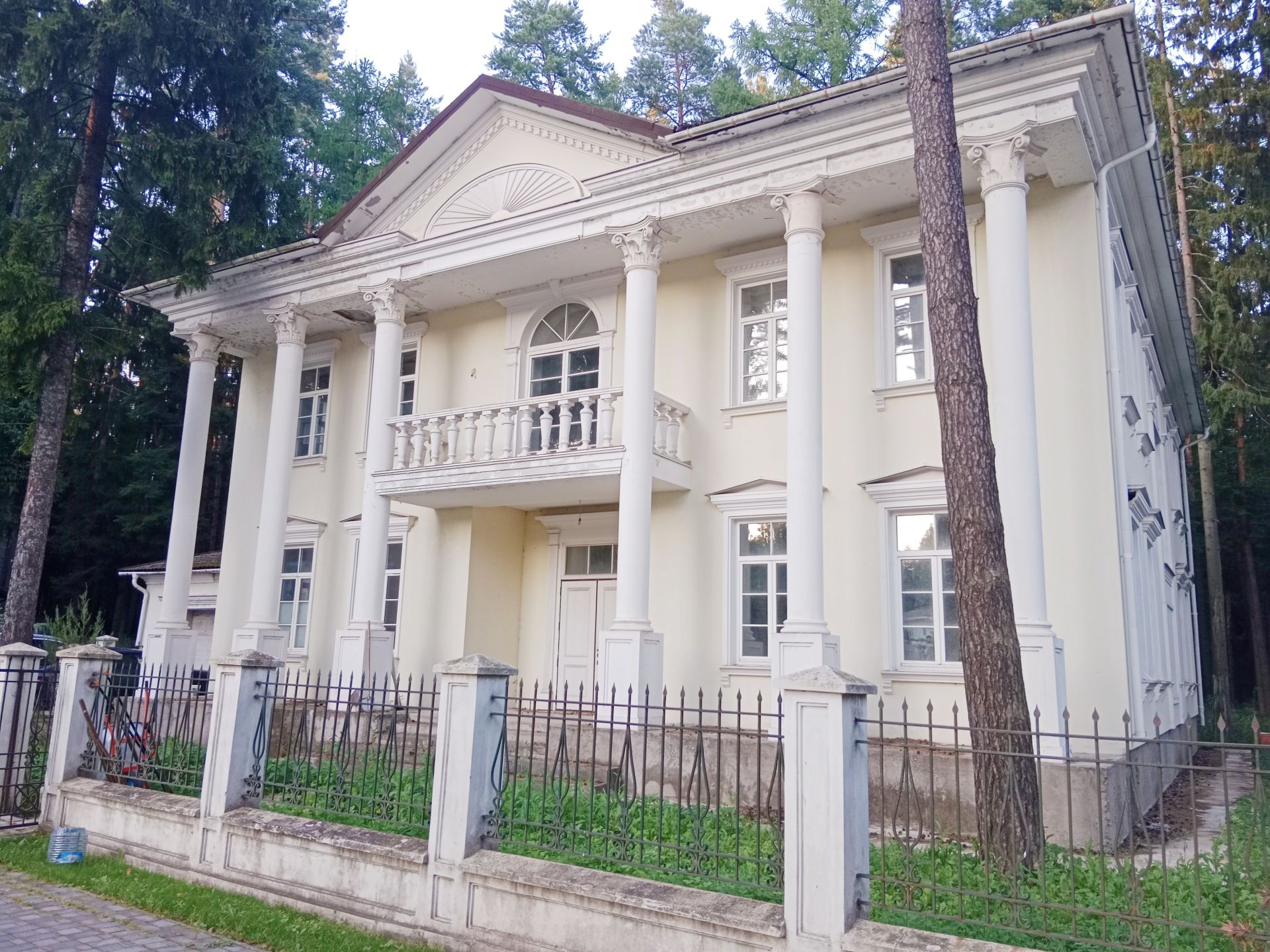Коттедж Московская область, Одинцовский городской округ, деревня Новодарьино