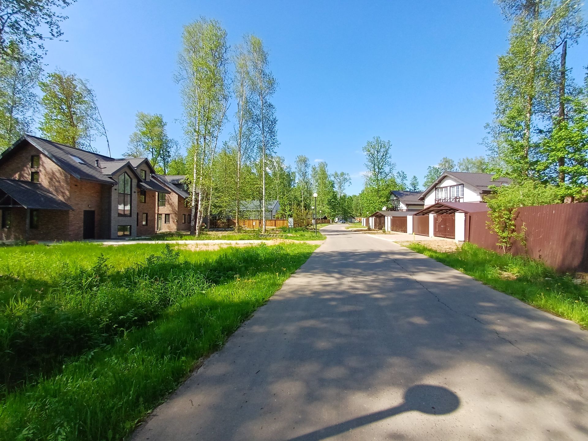 Земли поселения Москва, Троицкий административный округ, Краснопахорский район, коттеджный посёлок Лесное Озеро, 124