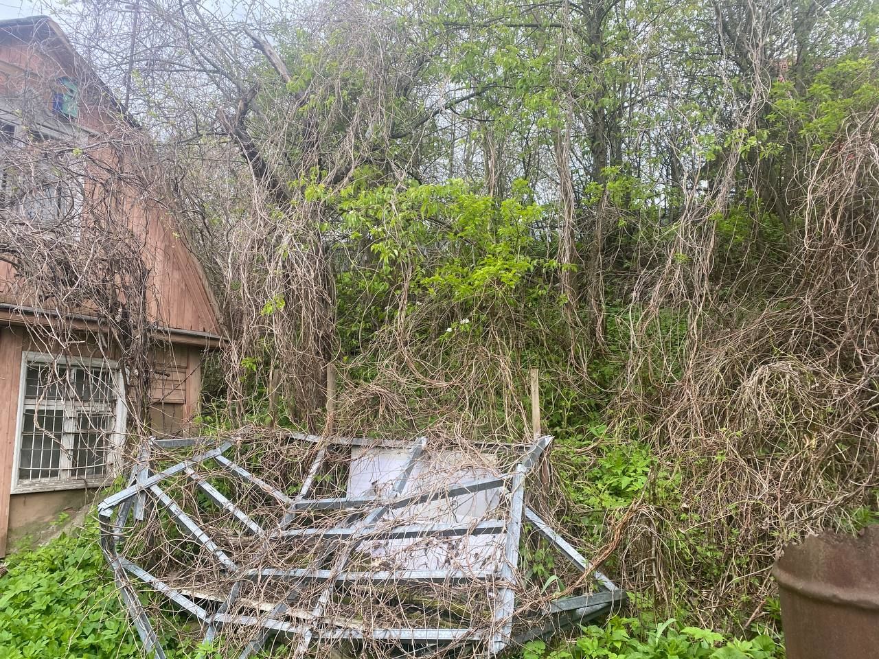 Земли сельхозназначения Московская область, городской округ Красногорск, рабочий посёлок Нахабино, 1-я Заречная улица