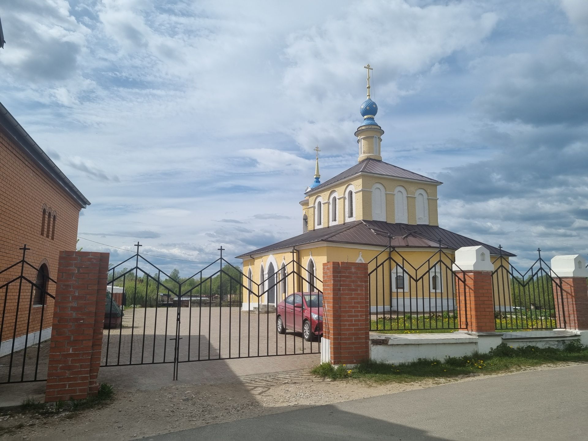 Земли поселения Московская область, Рузский городской округ, посёлок Колюбакино, улица Красная Горка