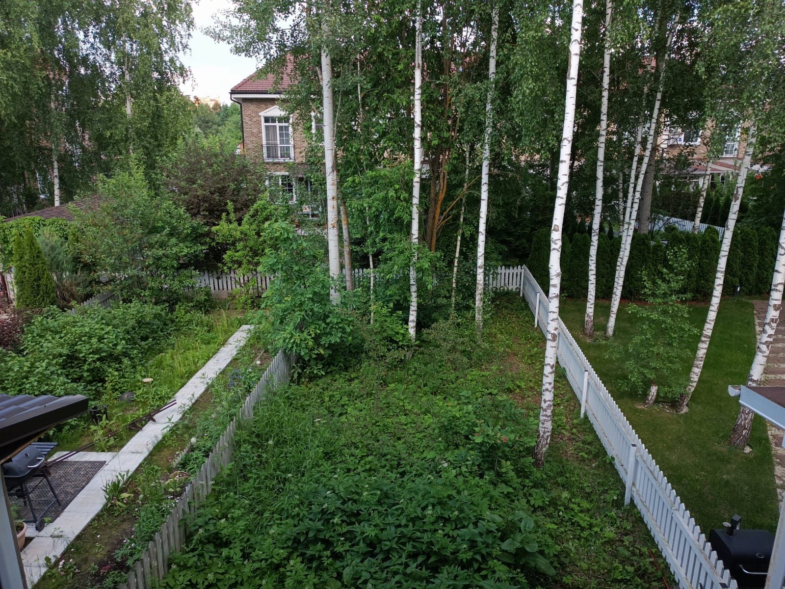 Таунхаус Московская область, городской округ Красногорск, деревня Сабурово, Лесная улица