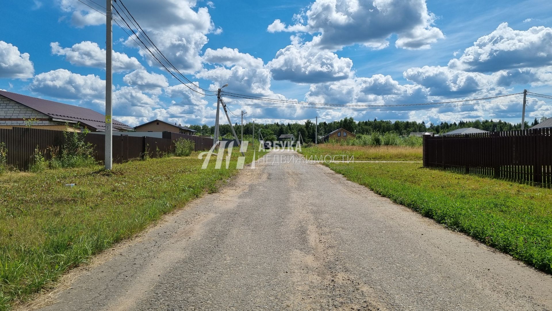 Дом Московская область, городской округ Пушкинский, деревня Алёшино, коттеджный посёлок Алёшинские Просторы