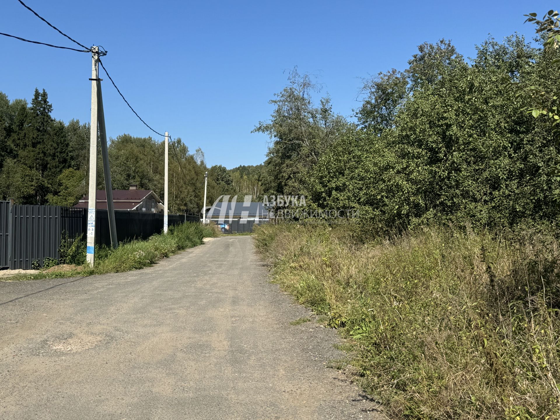 Дом Московская область, Дмитровский городской округ, деревня Шадрино