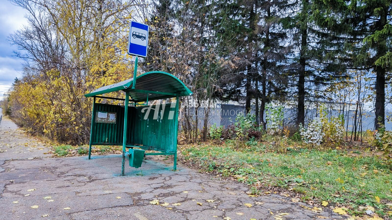 Дом Московская область, городской округ Пушкинский, дачный посёлок Зеленоградский, микрорайон Полянка, 16Б