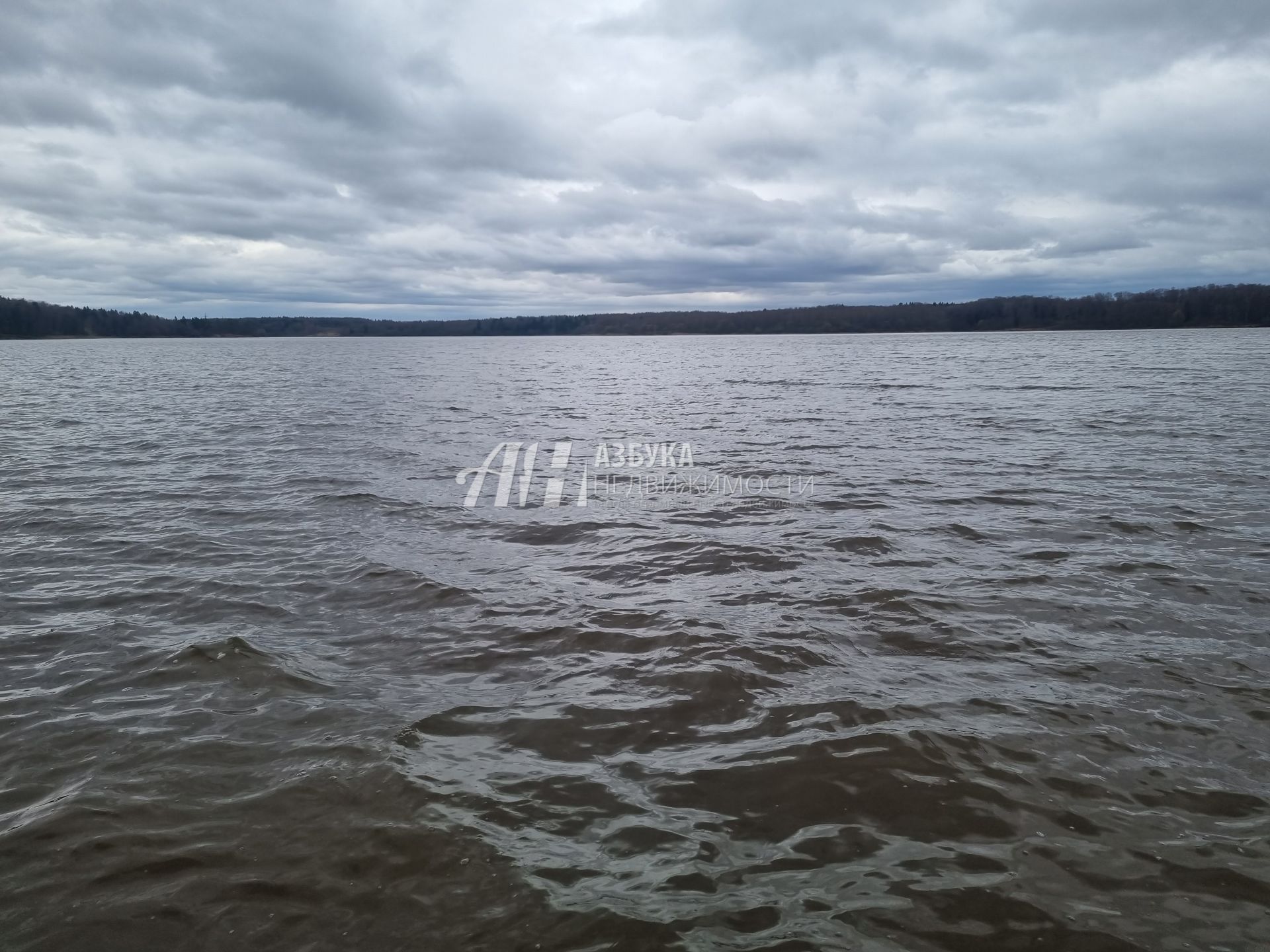 Земли поселения Московская область, Волоколамский городской округ, деревня Солодово, улица Ветеранов