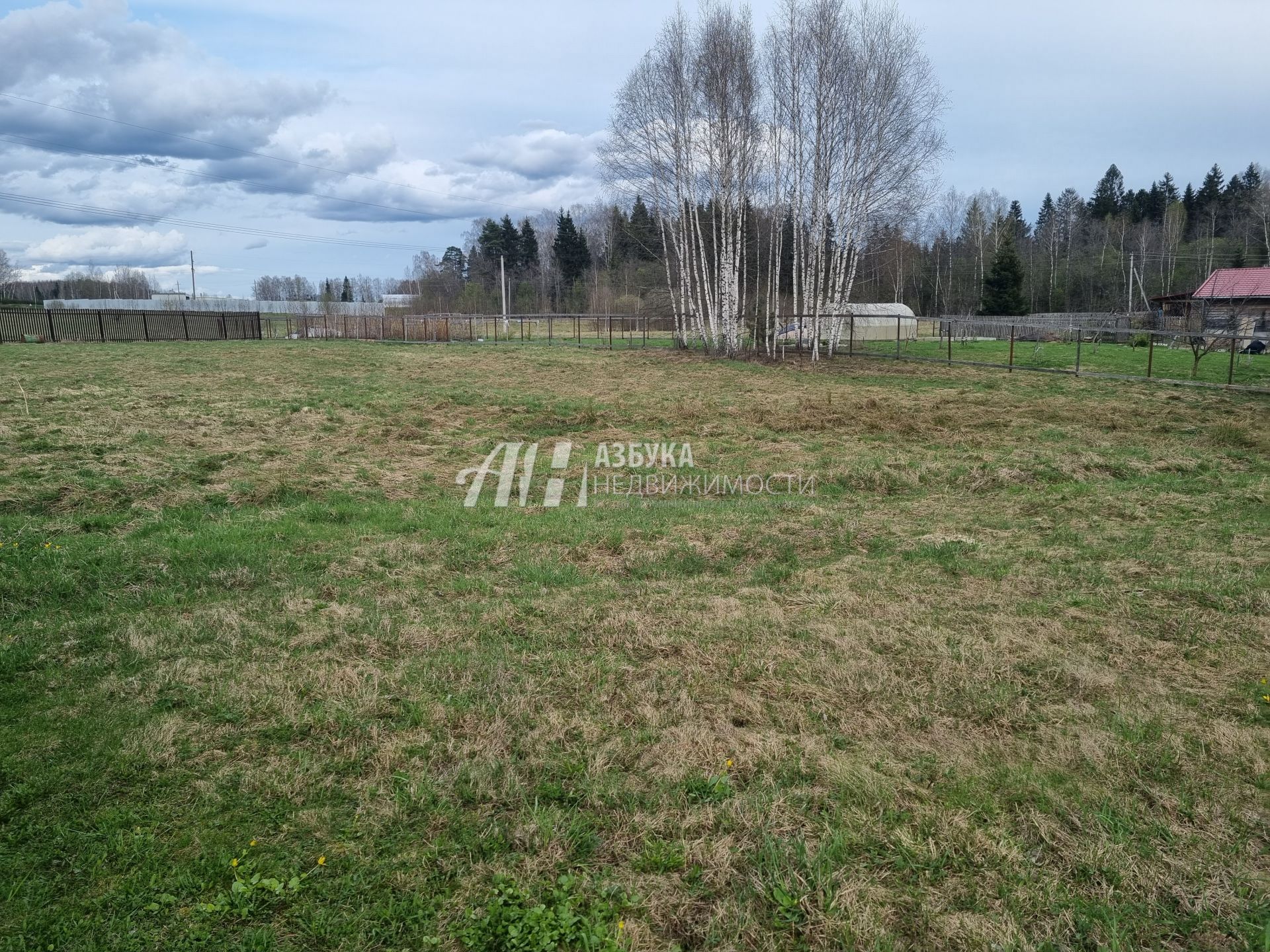 Земли поселения Московская область, Волоколамский городской округ, деревня Солодово, улица Ветеранов