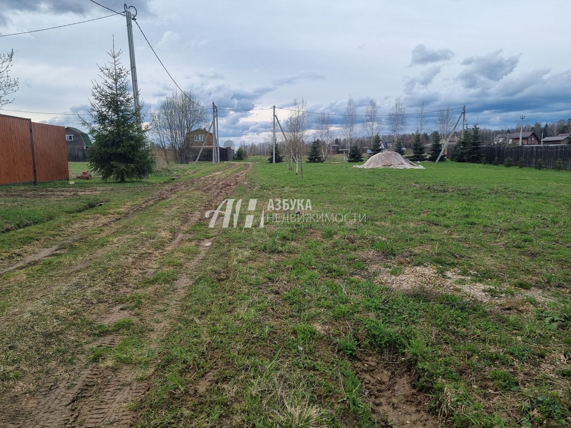 Земли поселения Московская область, Волоколамский городской округ, деревня Солодово, улица Ветеранов