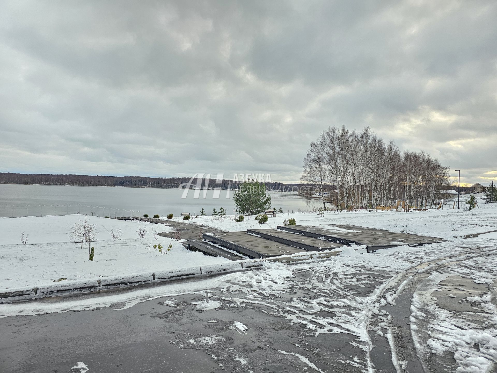 Земли сельхозназначения Московская область, Волоколамский городской округ, коттеджный посёлок Рузза