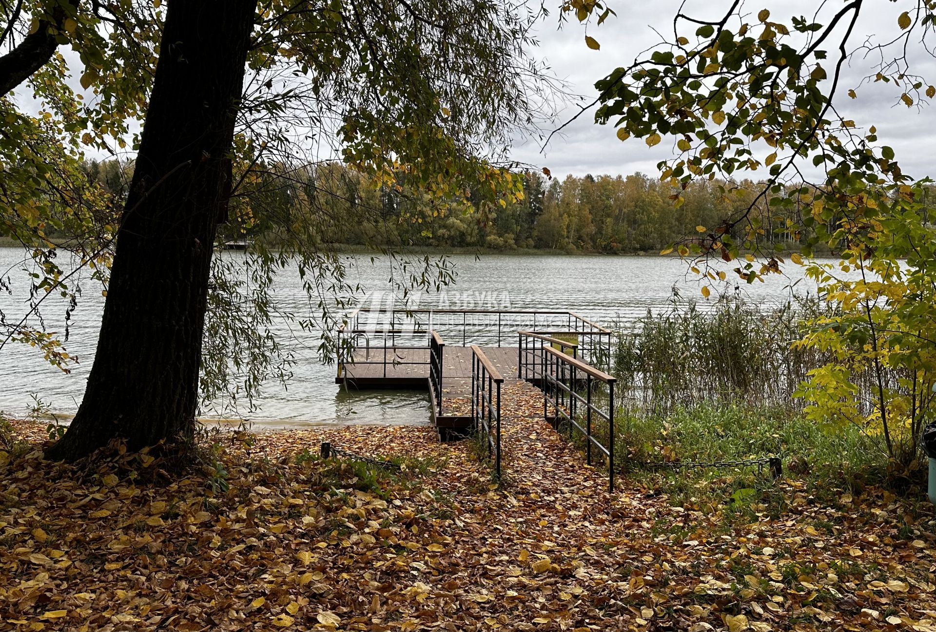 Дом Московская область, городской округ Истра, территория ДПК Озёрный Край