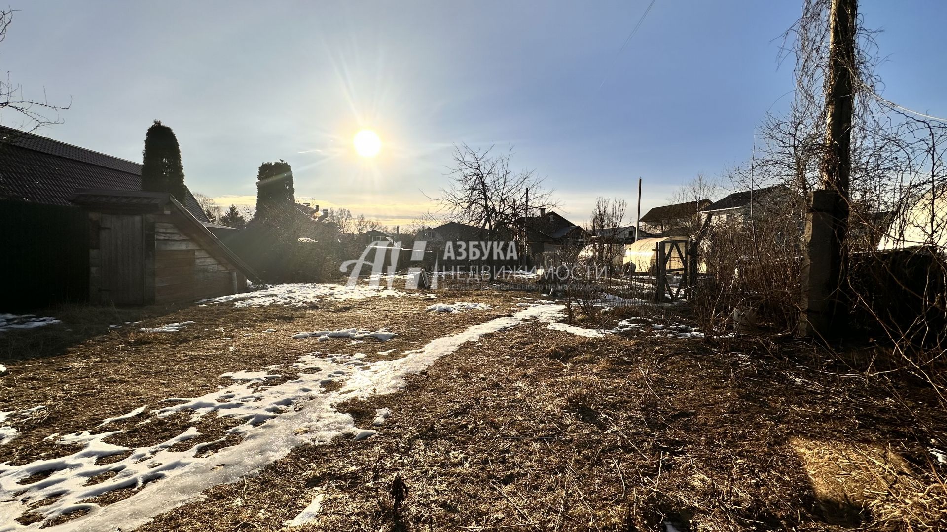  Московская область, городской округ Красногорск, село Петрово-Дальнее, Лесная улица