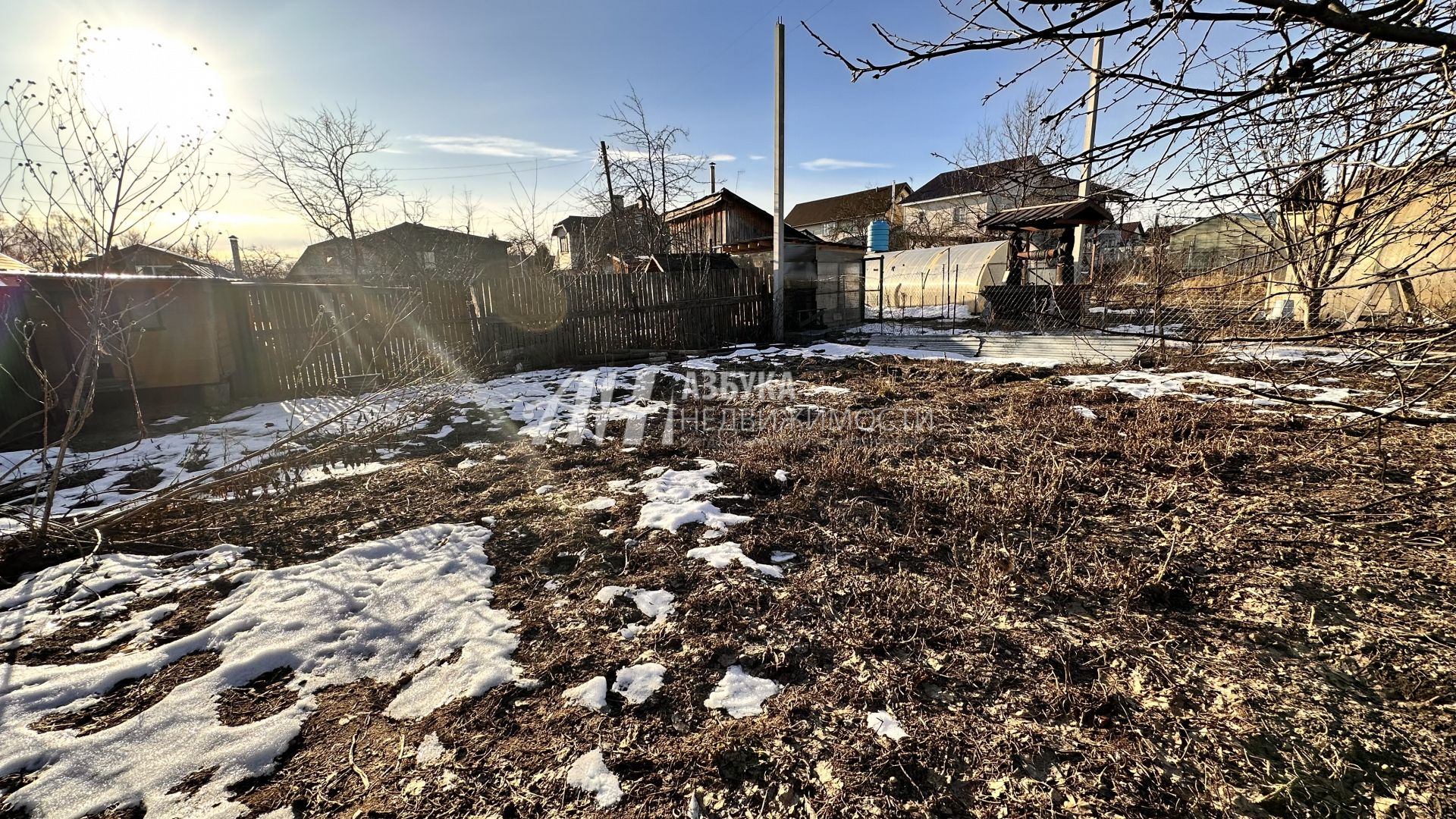  Московская область, городской округ Красногорск, село Петрово-Дальнее, Лесная улица