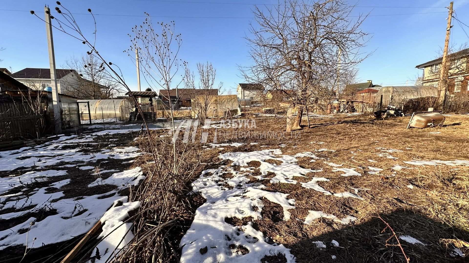  Московская область, городской округ Красногорск, село Петрово-Дальнее, Лесная улица