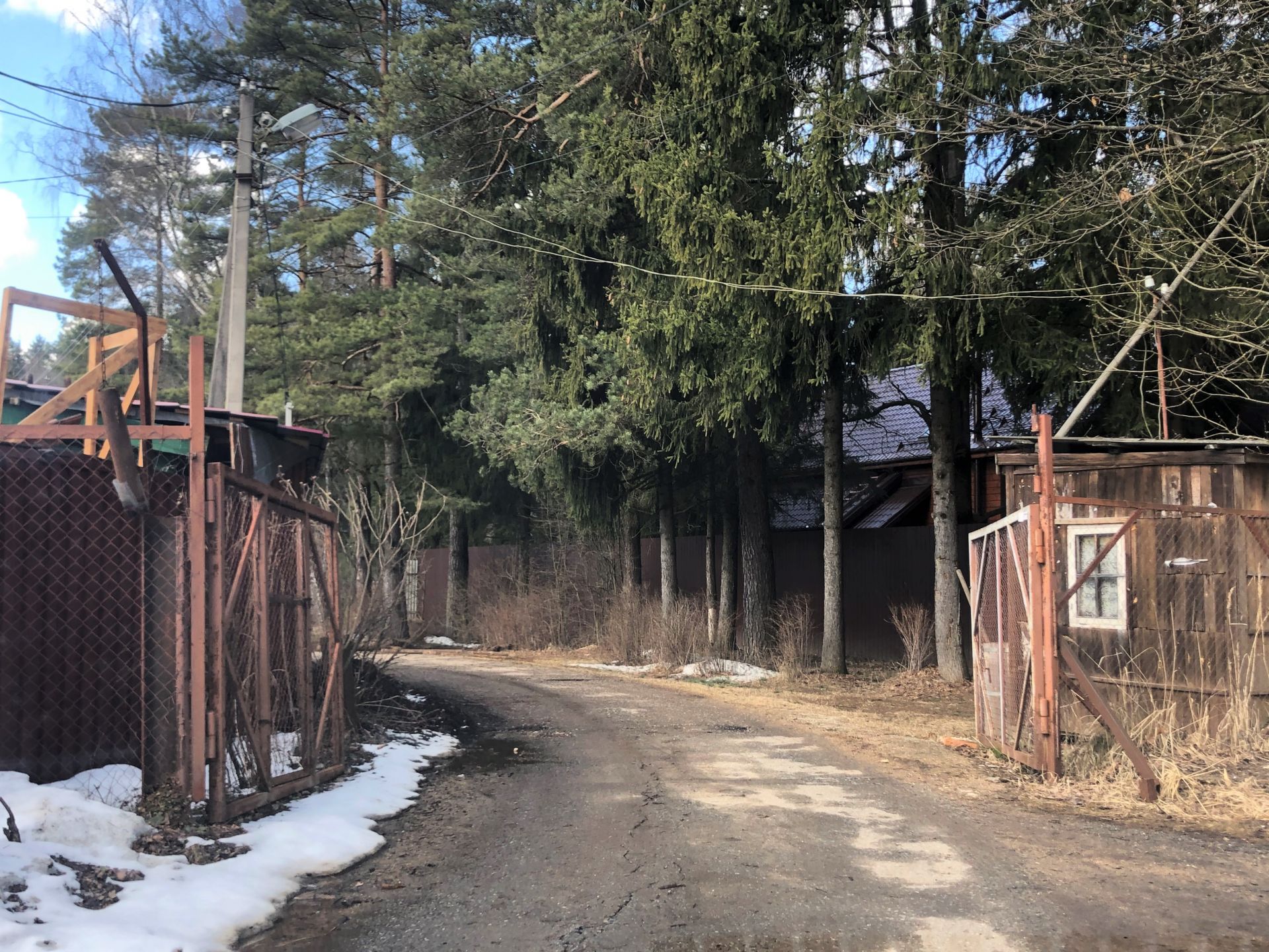 Земли поселения Московская область, городской округ Истра, дачный посёлок  Снегири, Колхозная улица – агентство недвижимости «Азбука недвижимости»  Москва и МО