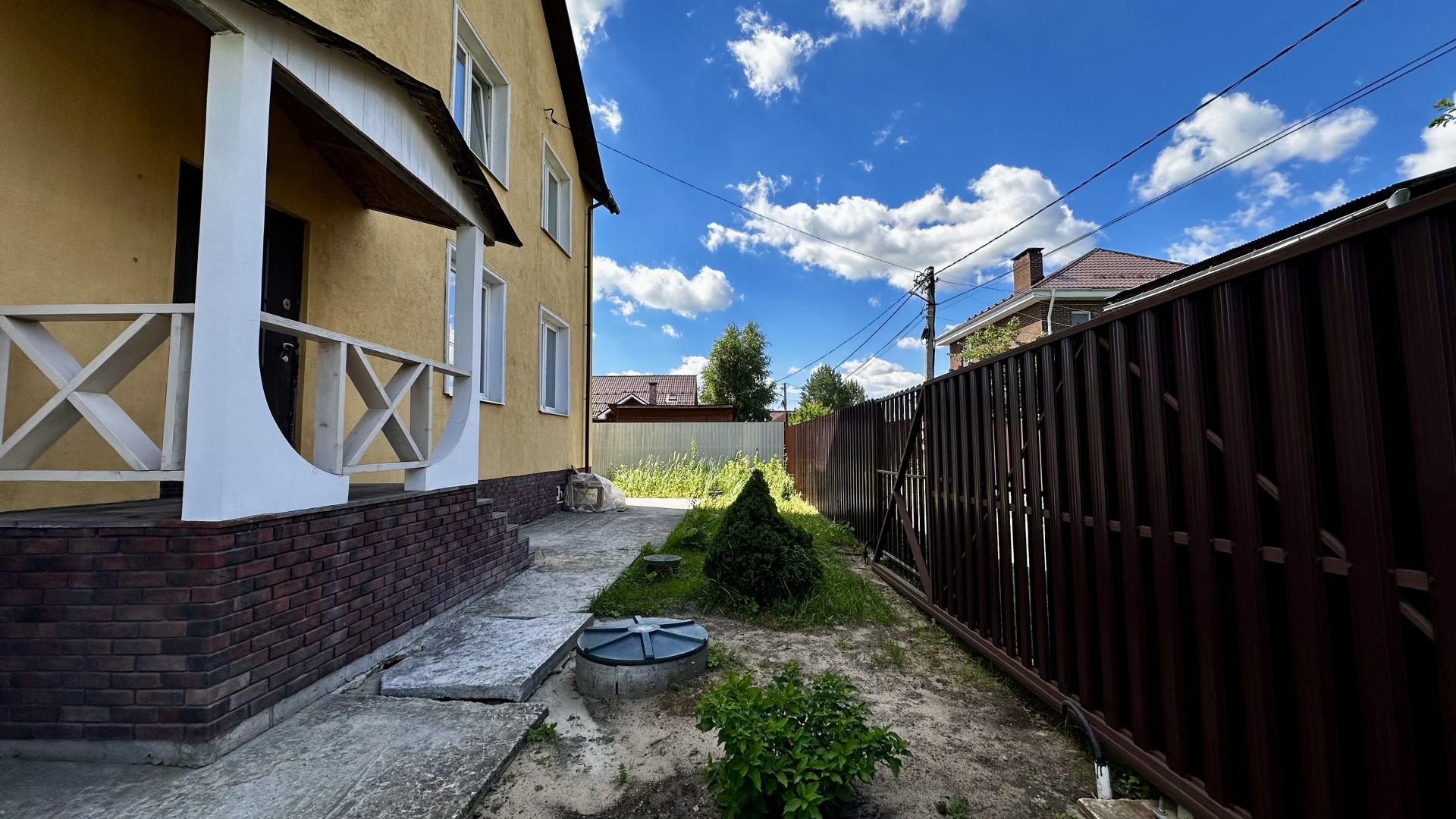 Дом Московская область, Раменский городской округ, дачный посёлок Кратово, Осенняя улица